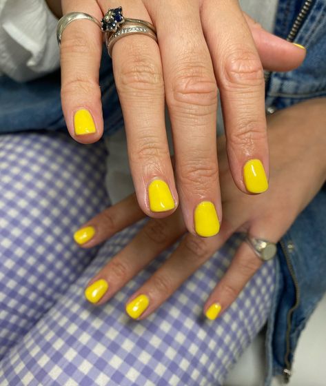 Trend alert: radiant yellow that’s anything but mellow! Encourage clients to brighten up with #DontTellASol. 🌞 By: nats_nails_and_beauty_ on IG Try this shade: https://www.opi.com/shop-products/nail-polish-powders/long-lasting-nail-polish/dont-tell-a-sol #OPI #OPIObsessed #ColorIsTheAnswer #SummerMani #SummerNails #YellowNails #YellowMani #BrightYellowNails #BrightYellowMani #Nails Toenail Polish Summer, Toenails Polish, Opi Yellow, Yellow Toenails, Yellow Nail, Toenail Polish, Summer Yellow, Long Lasting Nails, 2023 Trends