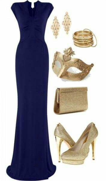 Navy blue floor length gown with gold accessories Chique Outfits, Party Kleidung, Outfits 2017, Gold Accessories, Gorgeous Gowns, Komplette Outfits, Fancy Dresses, Blue Dress, Evening Wear