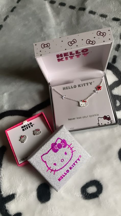 Hellokitty Necklace, Sanrio Earrings, Sanrio Jewelry, Cat Spirit, Hello Kitty Earrings, Money Wallpaper Iphone, Hello Kitty Jewelry, Kitty Clothes, Hello Kitty Clothes