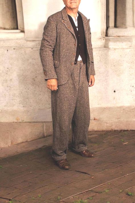 Mens 1930s Brown / Grey  Wool 2 Piece Suit. Fabric - Tweed Wool Style - Vintage  Multi Size Available. Retro Suits, Suit Man, Vintage Suit, 1930s Style, 2 Piece Suit, Vintage Suits, 1930s Fashion, Wedding Suits Men, Suit Fabric