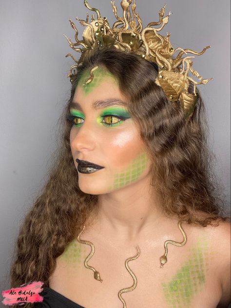 Medusa Halloween Costume, Medusa Costume, Monster Costume, Halloween 23, Hallowen Ideas, Monster Costumes, Halloween Makeup Inspiration, Dramatic Makeup, Sfx Makeup