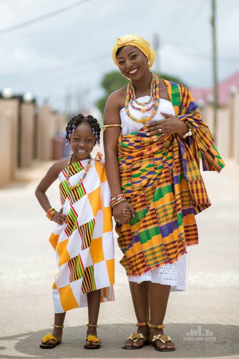 Togolese Wedding, Kente Dresses, Kente Fashion, African Gowns, 2022 Outfits, Kente Dress, Dresses African, Kente Styles, African Textile