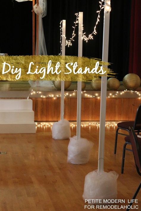 The perfect easy light stands for your next garden party, indoor wedding, or shower! Wedding Lighting Indoor, Diy Wedding Lighting, Diy Garden Party, Fairy Lights Wedding, Wedding Reception Lighting, Diy String Lights, Party Lights Indoor, Diy Event, Garden Party Wedding