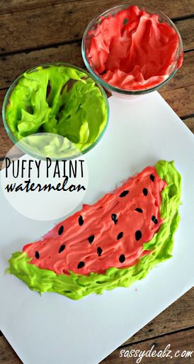 Shaving cream puffy paint watermelon! Kids Crafts Summertime, Watermelon Craft, Uppfostra Barn, Watermelon Crafts, Summer Art Projects, Summer Crafts For Kids, Puffy Paint, Daycare Crafts, Summertime Fun