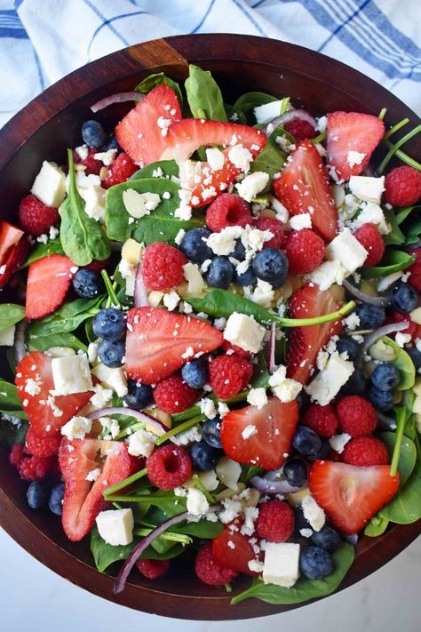 Spinach Salad With Strawberries And Blueberries, Salad With Strawberries And Blueberries, Blueberry And Strawberry Salad, Blueberry Strawberry Salad, Strawberry Blueberry Spinach Salad, Bright Desserts, Salad With Poppyseed Dressing, 4th July Food, Poppyseed Dressing