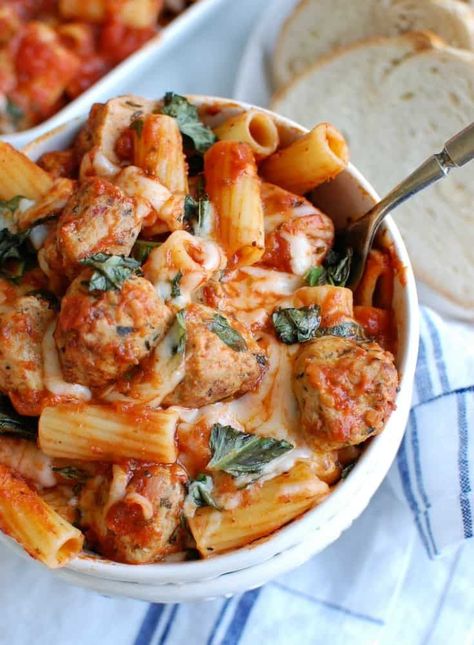 Easy Baked Rigatoni with Chicken Meatballs comes together in under 30 minutes and is a family favorite. This recipes uses five ingredients and is a comforting, rich Italian style baked rigatoni featuring lean, flavorful chicken meatballs. /acedarspoon.com #meatballs #chicken #pasta #easymeal #easydinner #easypasta #tomatosauce #cheese Easy Baked Rigatoni, Complex Recipes, Creamy Sauces, Baked Rigatoni, Pasta Meals, Meatball Pasta, Quick Pasta, Recipes With Few Ingredients, Pasta Night