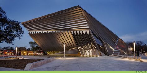 Eli & Edythe Broad Art Museum / Zaha Hadid Architects Art Museum Architecture, The Broad Museum, Zaha Hadid Architects, Architecture Magazines, Cultural Architecture, Museum Architecture, New Museum, Michigan State University, Iconic Buildings