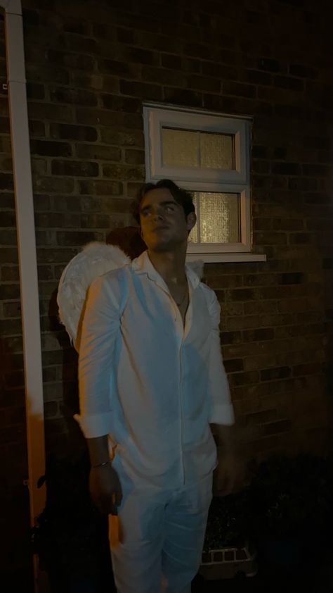 Angel Man Costume, Saints And Sinners Party Outfit, Gay Angel Costume, Men Angel Costume, Angel Costume Aesthetic Men, Angel Costume Men, Angel Outfit Costume Male, Male Angel Costume, Men’s Angel Costume