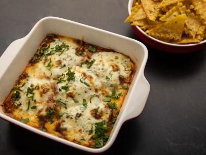 Lasagna Dip and Chips Recipe | Ree Drummond | Food Network Dip And Chips, Lasagna Dip, Pioneer Woman Recipes, No Noodle Lasagna, Ree Drummond, Chips Recipe, Fresh Oregano, Lasagna Recipe, Sausage Breakfast