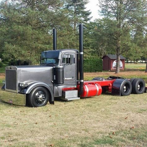 Bad ass Custom Peterbilt, Custom Truck Parts, Custom Lifted Trucks, Truck Games, Customised Trucks, Dually Trucks, Custom Big Rigs, Peterbilt 379, Show Trucks