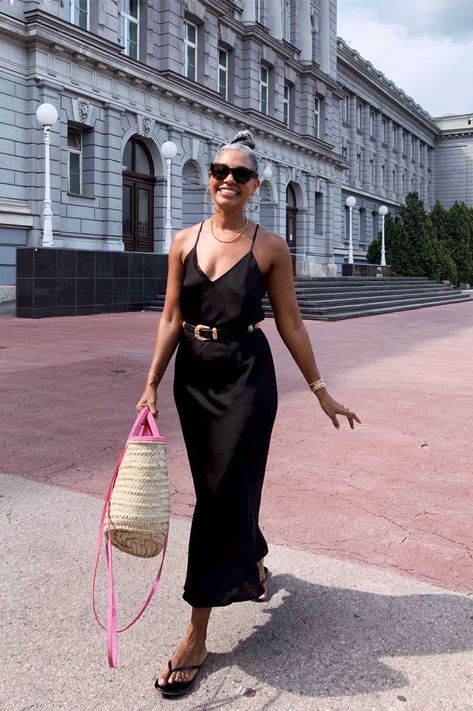 Summer Travel Style Slip Dress | The Tennille Life #fashion #travel #ootd Black Slip Dress Outfit Summer, Styling A Slip Dress Summer, Dinner Summer Outfits, Casual Slip Dress Outfit, All Black Summer Outfits, Slip Dress Outfit Summer, Tennille Murphy, Black Dress Outfit Summer, Drake Outfits