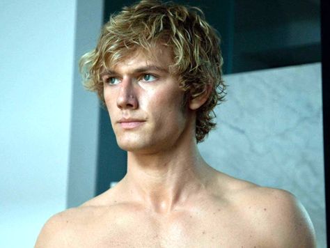 Alex Pettyfer Wild Child, Blonde Actors, Alex Rider, Alex Pettyfer, Child Photo, Finnick Odair, Corte De Cabelo Masculino, Boys Haircuts, Hot Actors