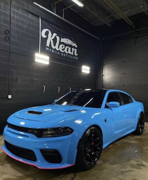 Car Meet Aesthetic, Pink Hellcat, Hellcat Dodge, E60 Bmw, Dodge Charger Hellcat, Charger Srt Hellcat, Crazy Color, Dream Cars Mercedes, Luxury Car Brands