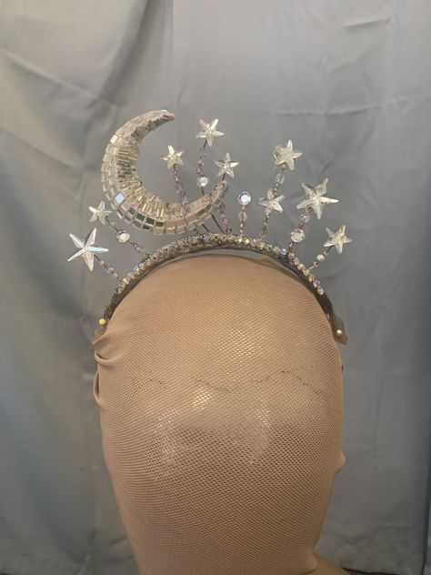 Charitybuzz: Christine Daaé's Masquerade Headpiece Worn in The Phantom of the Opera 1/2 The Phantom Of The Opera Masquerade, Masquerade Headpiece, Phantom Of The Opera Masquerade, Phantom Masquerade, Ball Attire, Masquerade Dress, Star Princess, Christine Daae, The Phantom Of The Opera