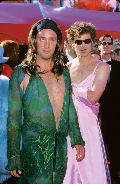 Trey Parker and Matt Stone, Oscars 2000 South Park Creators, Trey Parker Matt Stone, Trey Parker, South Park Memes, Matt Stone, Oscar Dresses, Crazy Outfits, Pink Cotton Candy, Gwyneth Paltrow