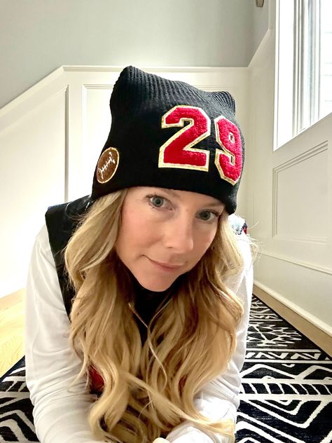 This custom Football mom hat is perfect for any game! Put your Childs number on the hat with a football on the side! Hats come in a variety of colors and the number patches come in red, black, or white with a glittered gold background. If you do not see the color hat you are looking for just contact me! Numbers are approximately 3 inches long and made out of Chenille. What to do... In the drop down menu pick your hat color. Hats automatically come with football on the side. Pick if you would lik Football Mom Hat Ideas, Football Mom Outfits Fall, Football Team Mom Bag Essentials, Football Mom Trucker Hats, Football Mom Accessories, Beanie Patch Ideas, Senior Night Football Mom Outfits, Baseball Hat Design Ideas, Baseball Mom Trucker Hat