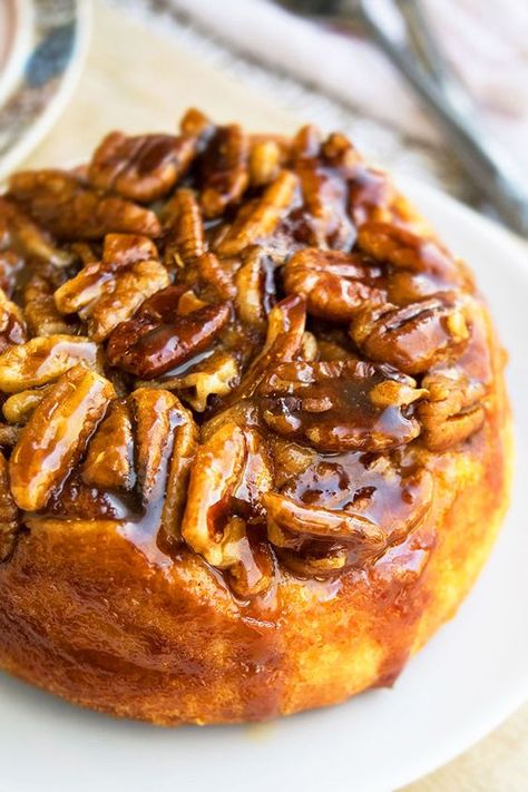 Easy Sticky Buns Recipe Easy Sticky Bun Recipe, Caramel Pecan Sticky Buns, Sticky Buns Recipe, Easy Sticky Buns, Caramel Sticky Buns, Chocolate Pecan Pie Bars, Sticky Rolls, Sticky Buns Recipes, Pecan Sticky Buns