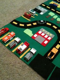 Crafty Soccer Mom: Felt Car Mat Play Mat Diy, Felt Car, Car Play Mats, Felt Play Mat, Play Rug, Felt Quiet Books, Soccer Goal, Diy Felt, Soccer Mom