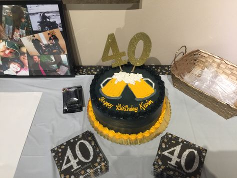 Cheers and beers to 40 years - cake Cheers And Beers Party, Cheers And Beers To 40 Years, Beer Birthday Party, Husband 40th Birthday, Cheers To 40 Years, 40th Birthday Men, Surprise 40th, 40th Bday Ideas, 40th Cake