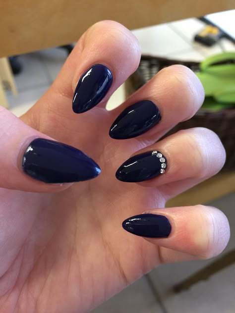 Navy blue nails Dark Blue Nails With Diamonds, Nails For Navy Blue Prom Dress, Blue Navy Nails, 2024 Aspirations, Nails Inspiration Ballerina, Blue Diamond Nails, Marine Nails, Blue Prom Nails, Nail Parlour