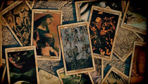 carnivale - Google Search What Is Motion, Kinetic Type, Evil Witch, Design Department, Laptop Wallpaper, Motion Design, Motion Graphics, Tarot Cards, Desktop Wallpaper