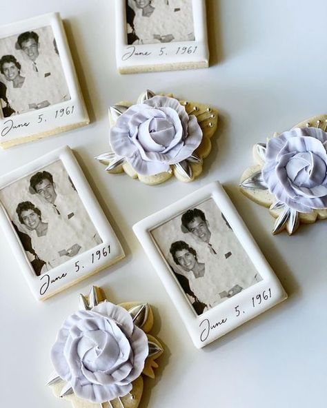 50th Anniversary Party Cookies, Elegant Anniversary Party Ideas, Anniversary Party Cookies, 40 Years Anniversary Ideas, 30th Anniversary Cookies, 60th Anniversary Cookies Decorated, 40th Wedding Anniversary Cookies, 25th Wedding Anniversary Cookies, 30th Anniversary Party Ideas Decoration