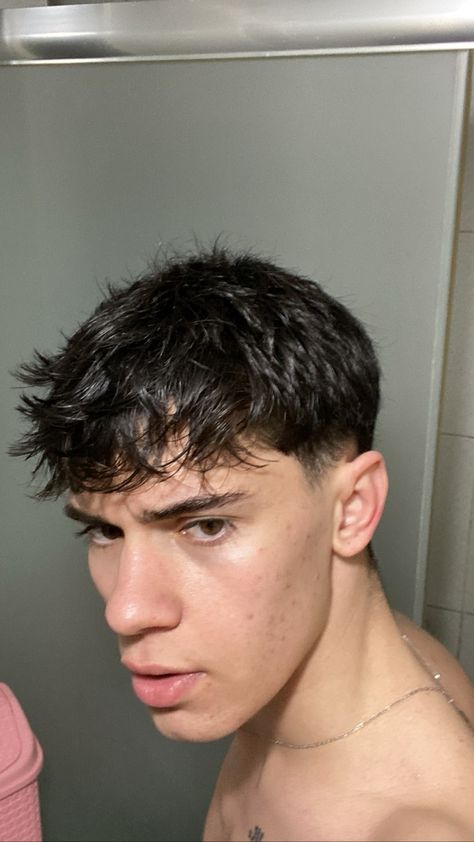 Men Short Hair Fade, Mens Haircuts Thick Hair, Army Haircut, Clothes Essentials, Boyfriend Hair, Taper Fade Short Hair, Mens Haircuts Straight Hair, Fade Haircut Curly Hair, Fade Haircut Styles