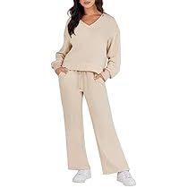 Womens 2 Piece Outfits, Matching Sweat Set, Two Piece Outfits, Sweatsuit Set, Estilo Chic, Tracksuit Women, Weekend Wear, Fall Fashion Outfits, Casual Sets