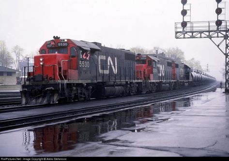 Canadian National Railway, Canadian Pacific Railway, Railroad Photography, Old Trains, Train Pictures, Diesel Locomotive, Location Map, Photo Location, Ontario Canada