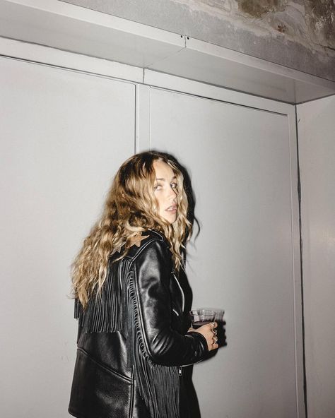 Zella day Zella Day Outfits, Zella Day Aesthetic, Leather Jacket Editorial, Karen Sirko, Zella Day, Country Winter, Marlene Mckinnon, French Girl Aesthetic, Rockstar Aesthetic