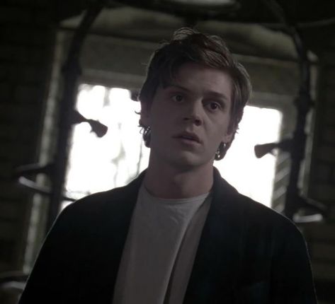 evan peters Evan Peter, Evan Peters American Horror Story, Kit Walker, Peter Maximoff, Big Sean, Evan Peters, The Perfect Guy, The Secret History, Horror Story