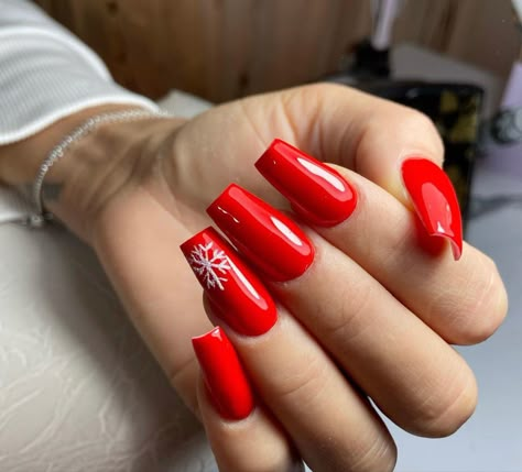 Red Nails Ideas Christmas, Nokti Za Bozic, Crveni Nokti, Wonder Nails, Teen Nails, Red Gel Nails, Tropical Nails, Red Acrylic Nails, Winter Nails Acrylic