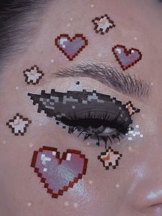 Unique Makeup Looks Fun, Pixel Makeup, Игрушки Funko Pop, Anime Eye Makeup, Makeup Drawing, Flower Makeup, Cute Eye Makeup, Graphic Makeup, Cool Makeup Looks