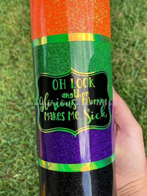 Hocus Pocus Tumbler Ideas, Halloween Tumbler Ideas, Fall Cups, Fall Tumblers, Glitter Things, Cup Inspiration, Halloween Tumblers, Sunshine And Whiskey, Halloween Cricut