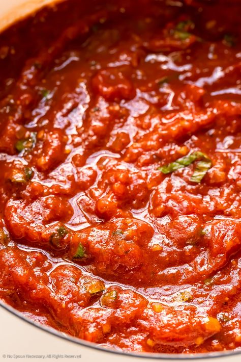 Marinara From Tomato Sauce, Marinara With Canned Tomatoes, Marinara Sauce With Tomato Sauce, Marina Sauce Recipe, Marinara Sauce From Canned Tomatoes, Big Batch Marinara Sauce, Rao's Homemade Marinara Sauce, Tomatoe Sauce Marinara, Quick Homemade Marinara Sauce