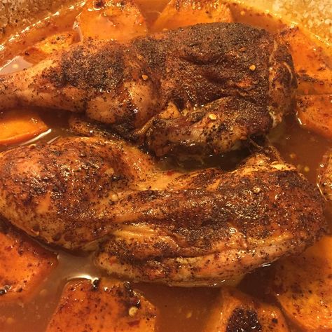 Roasted Cinnamon Chicken Cinnamon Chicken, Cook A Whole Chicken, Chicken In The Oven, Beer Chicken, Can Chicken, Beer Can Chicken, Chicken Ideas, Cinnamon Recipes, Roast Chicken Recipes