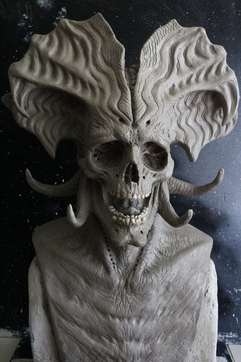 Clay Bust, Beast Creature, Alien Concept Art, Arte Fantasy, Creature Concept, Monster Art, Sculpture Clay, 10 Reasons, Skull Art