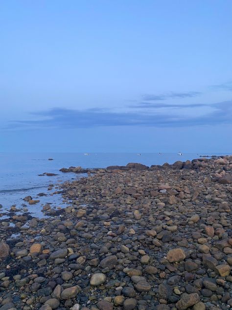 Rock Beach, Rocky Beach Aesthetic, Rocky Beach, Nature Story, Uk Beaches, Lake Beach, Beach Rocks, Beach View, Beach Aesthetic