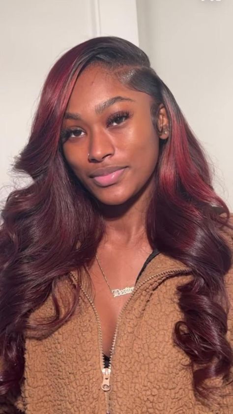 Side Part Quickweave, Color For Black Hair, Black And Burgundy Hair, 2022 Hair Color, Dark Burgundy Hair, Burgundy Hair Dye, Burgandy Hair, Hair Burgundy, Wine Hair