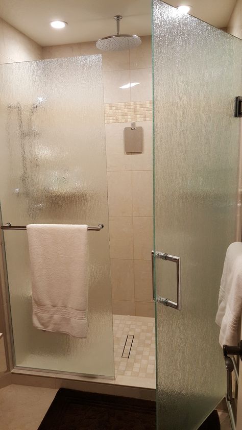 Rain Glass Shower Door, Frosted Shower Doors, Frosted Glass Shower Door, Shower Design Ideas, Tub To Shower Remodel, Shower Remodel Diy, Bathroom Shower Doors, Small Shower Remodel, Glass Shower Door