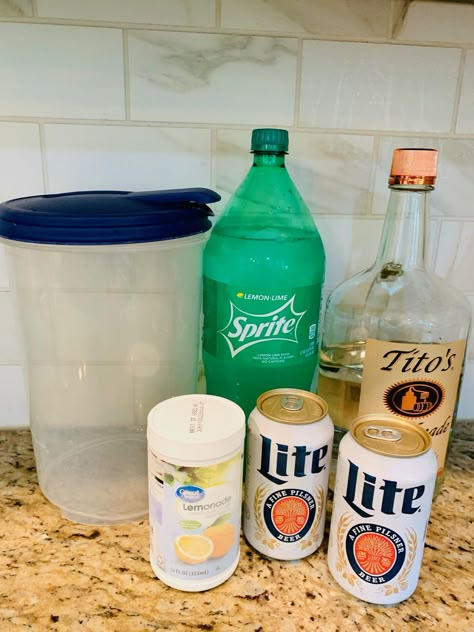 Titos Vodka Drinks, Summer Brew, Beach Recipes, Tailgate Ideas, Adult Beverages Recipes, Happy Juice, Alcohol Beverages, Beer Recipe, Summer Drinks Alcohol