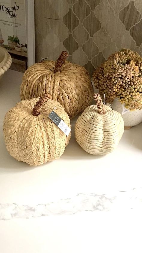 Pinterest Fall Decor, Target Inspired Home Decor, Diy Fall Decor, Fall Decor Diy Crafts, Boho Crafts Diy, Neutral Fall Decor, Home Decor Fall, Wood Pumpkins, Seasonal Crafts