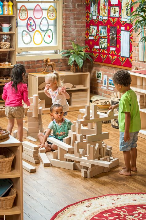 Because of their great potential and versatility as a learning tool, Unit Blocks should be standard equipment in early childhood classrooms. These modular wooden blocks foster the open-ended, creative, constructive play that is the cornerstone of early learning. Block Play Preschool, Community Playthings, Project Based Learning Math, Diversity In The Classroom, Preschool Assessment, Emergent Curriculum, Blocks Preschool, Early Childhood Centre, Construction Play