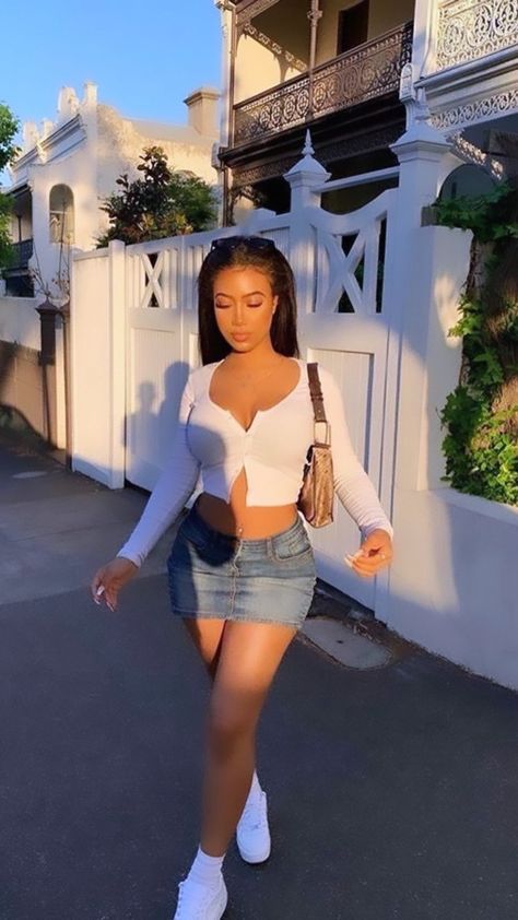 Latina Summer Outfits, Viral Aesthetic, 00s Mode, Outfits Skirts, Latina Fashion Outfits, Outfit Inspo Casual, Streetwear Fashion Women, Cute Everyday Outfits