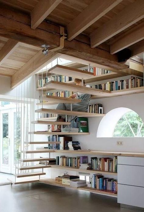 Living Room Under Stairs, Staircase Bookshelf, Room Under Stairs, Small Staircase, Escalier Design, Home Library Design, Home Stairs Design, Curved Staircase, Home Libraries