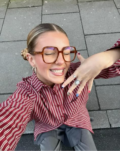 New Retro Blue Light Blocking Glasses Big frame Nerd Eyeglasses Frame Anti Blue Ray Computer Game Glasses Leopard   #instagram #instagraminspiration #outfitoftheday #outfitstyle #glasses #glassesoutfit #largeglasses #tomboy #newyork #newyorkgirl #itgirlstyle #itgirl Sleek Bun Outfit Winter, Sleek Buns, Glasses Outfit, Girl Glasses, Big Glasses, Glasses Inspiration, Funky Glasses, Skandinavian Fashion, Trends 2024