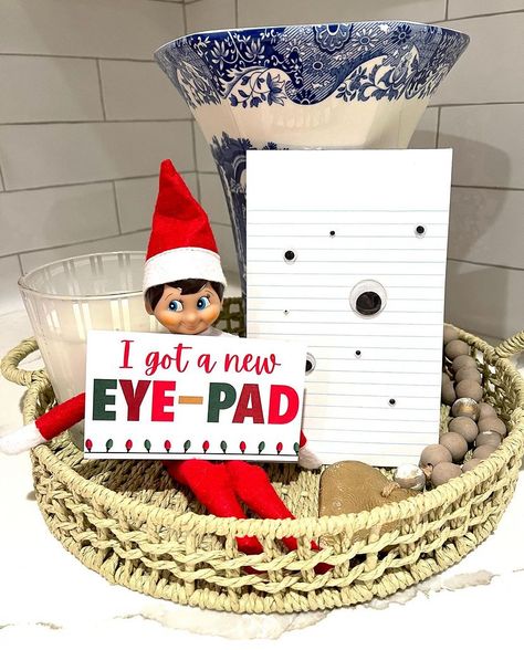 Elf Classroom, Funny Elf On The Shelf, Elf Ideas Easy, Elf Magic, Awesome Elf On The Shelf Ideas, Elf Activities, Xmas Elf, Elf Antics, Elf Fun