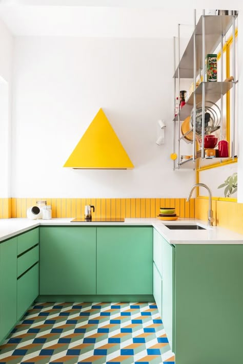 Italy 2023, Green Sink, Colorful Apartment, Small Kitchen Design, Italian Architecture, Green Cabinets, Kitchen Trends, Updated Kitchen, Open Kitchen