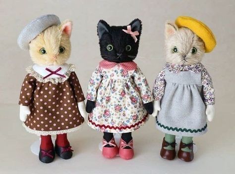 Cat Doll, Handmade Teddy Bears, Sewing Dolls, Web Magazine, Pretty Dolls, Animal Dolls, Bjd Dolls, Cute Dolls, Stuffed Animal Patterns