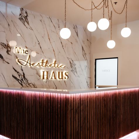 There's a lobby - then there's A LOBBY!😍 Subtle curves and grounded neutrals set the tone for this med spa lobby at @theaesthetichausla and I'm so happy how it turned out! Design: @boswell_design Photo: @joshwphoto Med Spa Lobby, Spa Lobby, Med Spa, Design Photo, So Happy, Lobby, Spa, Turn Ons, Quick Saves